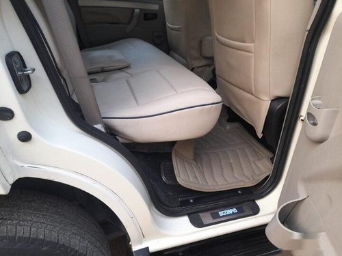 Used 2015 Mahindra Scorpio S10 7 Seater MT for sale in New Delhii