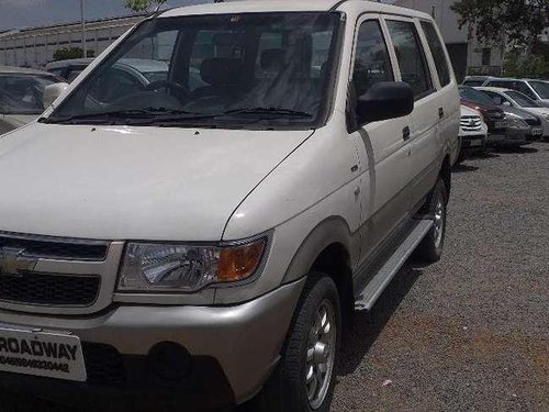 Chevrolet Tavera Neo 3 LS- 10 STR BS-III, 2015, Diesel MT in Hyderabad