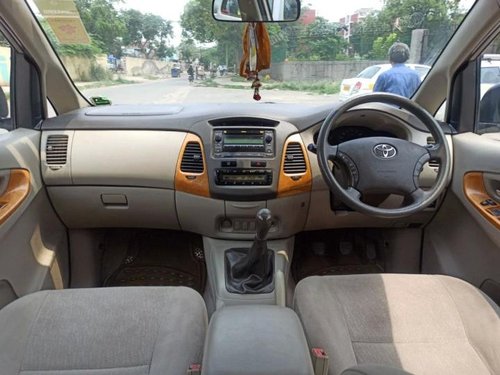 Toyota Innova 2.5 VX 7 STR 2010 MT for sale in New Delhi
