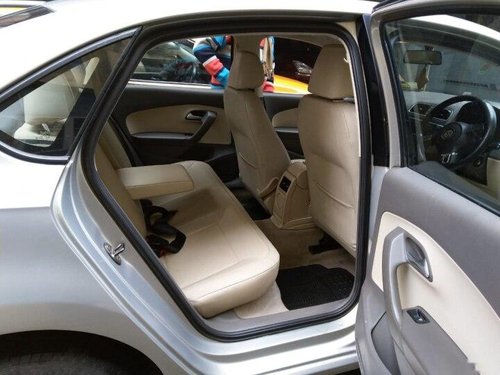 Volkswagen Vento Diesel Highline 2011 MT for sale in Kolkata