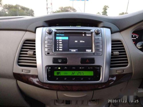 Toyota Innova 2014 MT for sale in Anand