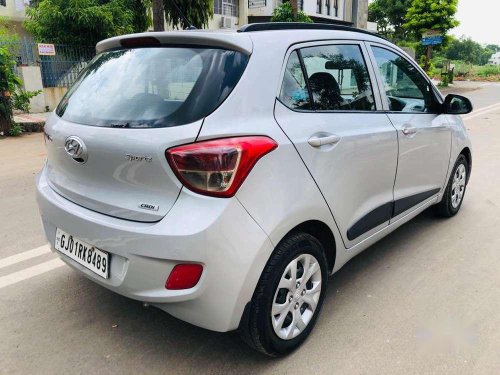 Used Hyundai Grand i10 Sportz 2015 MT for sale in Ahmedabad