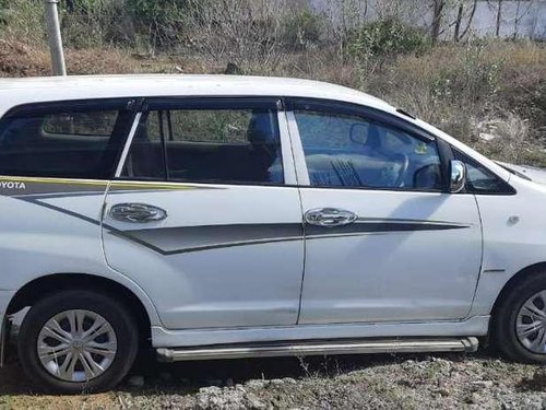 Toyota Innova 2.5 GX 8 STR, 2013, Diesel MT for sale in Chennai