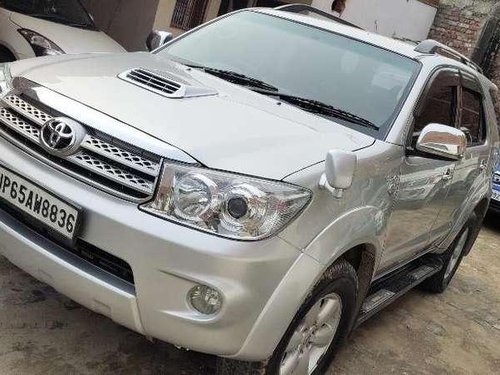 Toyota Fortuner 3.0 4x4 Manual, 2011, Diesel MT for sale in Varanasi