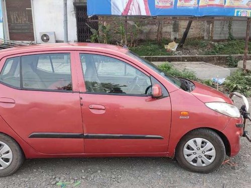 Hyundai i10 Magna 2011 MT for sale in Kolkata