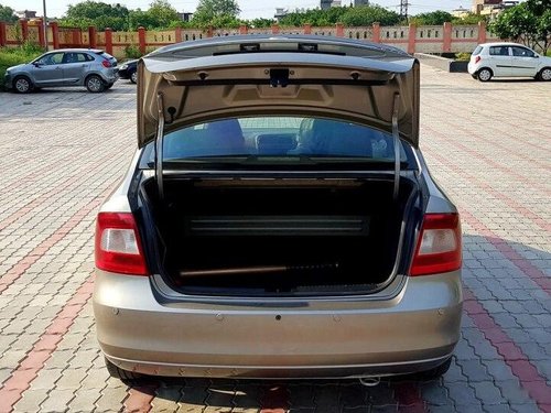 2013 Skoda Rapid 1.6 TDI Elegance MT in New Delhi