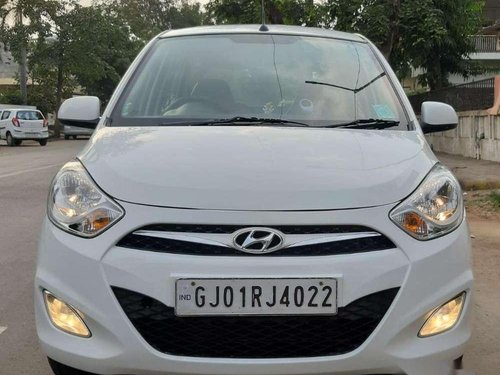 Used 2015 Hyundai i10 Sportz 1.2 MT for sale in Ahmedabad