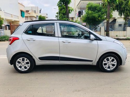 Used Hyundai i10 Sportz 2015 MT for sale in Ahmedabad