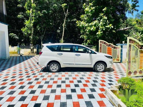 Toyota Innova Crysta 2018 MT for sale in Kochi