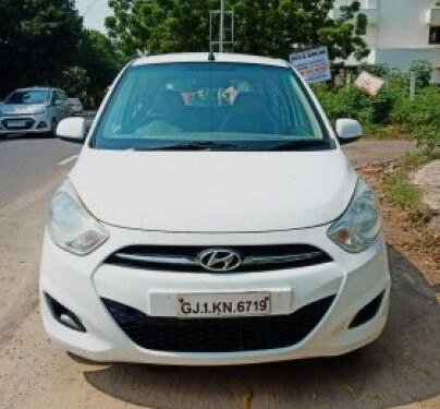 Hyundai i10 Magna 1.1 2012 MT for sale in Ahmedabad