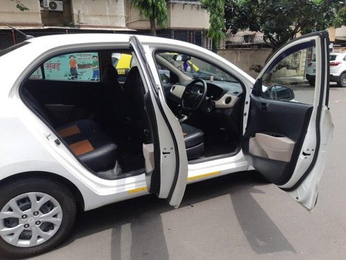 Used Hyundai Xcent 1.1 CRDi Base 2016 MT for sale in Mumbai 