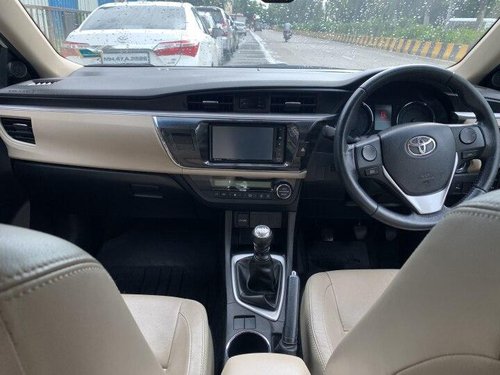 Used 2015 Toyota Corolla Altis G MT for sale in Mumbai 