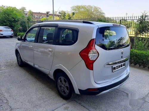 Renault Lodgy 110 PS RXZ 7 STR, 2016, MT for sale in Chandigarh 