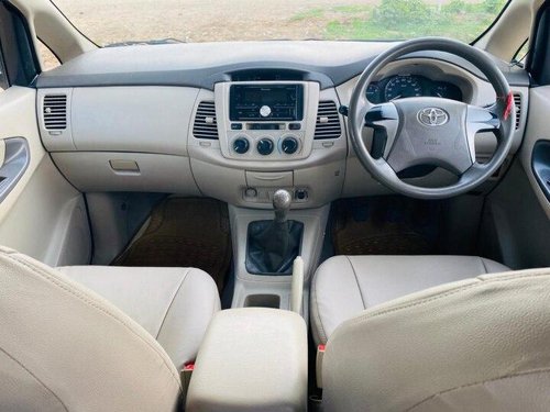 2012 Toyota Innova 2.5 G (Diesel) 8 Seater MT in Ahmedabad