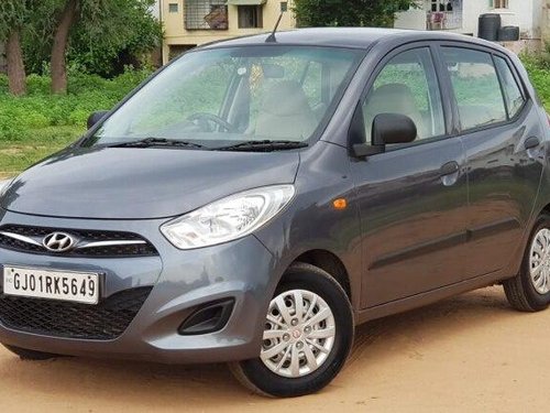 Hyundai i10 Magna 1.1 2015 MT for sale in Ahmedabad 