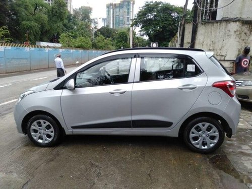 Hyundai Grand i10 Sportz 2016 MT for sale in Mumbai 