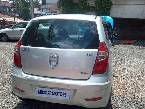 Hyundai i10 Magna 1.2 2011 MT for sale in Thrissur 