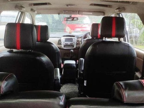 Used Toyota Innova 2.5 VX 8 STR 2015 MT in Guwahati 