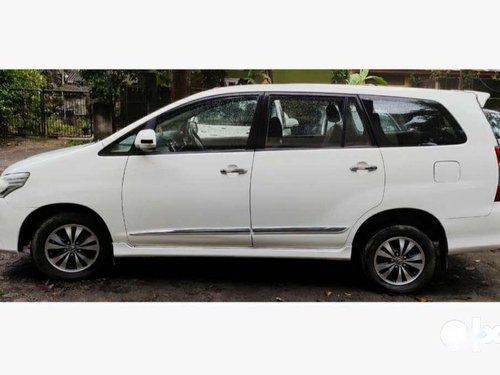 Used Toyota Innova 2.5 VX 8 STR 2015 MT in Guwahati 