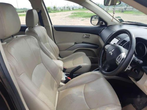 Used 2010 Mitsubishi Outlander 2.4 AT in Ahmedabad 