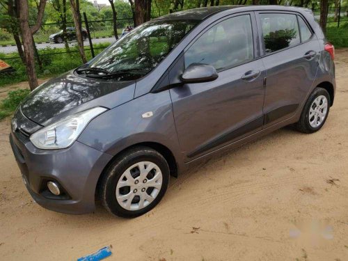 2013 Hyundai Grand i10 Magna MT in Ahmedabad 