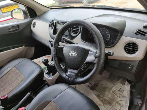 2013 Hyundai Grand i10 Magna MT in Ahmedabad 