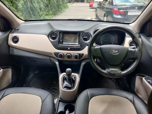 Hyundai i10 Magna 2017 MT for sale in Mumbai 