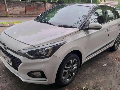 2018 Hyundai Elite i20 Asta 1.4 CRDi MT in Ahmedabad 