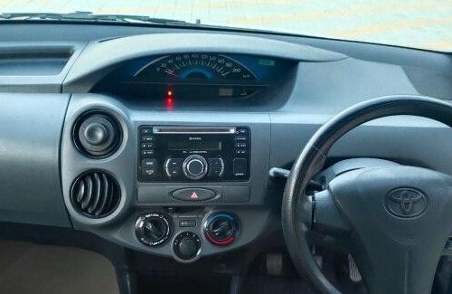 Toyota Etios Liva G 2014 MT for sale in Ahmedabad 