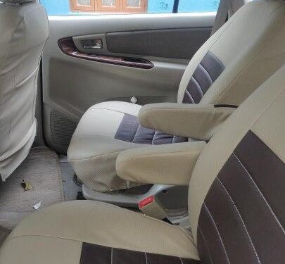 Toyota Innova 2.5 V Diesel 7-seater 2013 MT in Bangalore