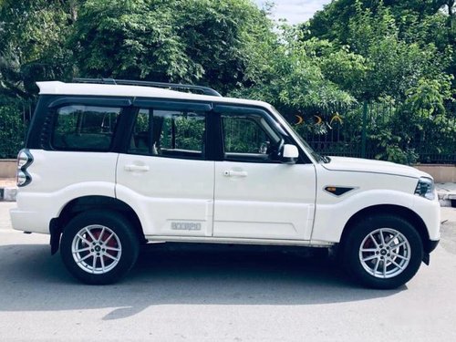 Used Mahindra Scorpio 2016 MT for sale in New Delhi