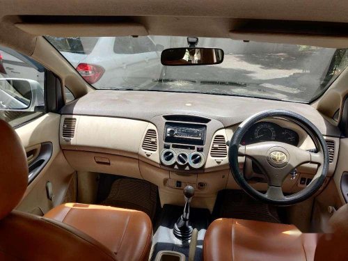 Used Toyota Innova 2006 MT for sale in Pune 