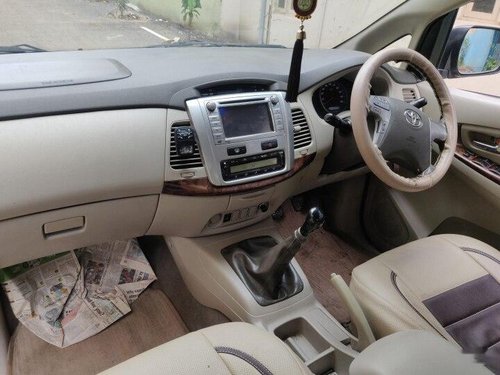 Toyota Innova 2.5 V Diesel 7-seater 2013 MT in Bangalore