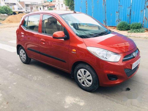 Hyundai i10 Magna 1.1 2013 MT for sale in Ahmedabad 