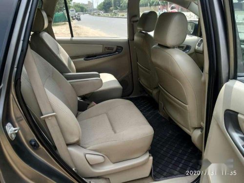 Toyota Innova 2.5 G 7 STR BS-III, 2011, MT in Ahmedabad 