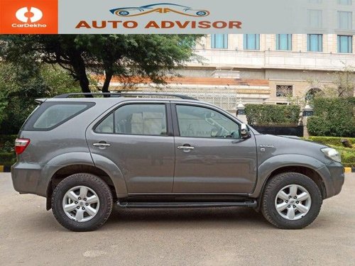 Used Toyota Fortuner 2.8 4WD 2011 MT for sale in New Delhi