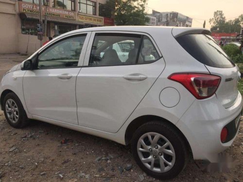 Used Hyundai Grand i10 Magna 2017 MT in Chandigarh 