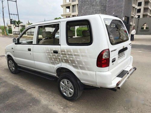 Used Chevrolet Tavera 2015 MT for sale in Surat