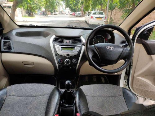 Used Hyundai Eon Magna 2012 MT in Ahmedabad 