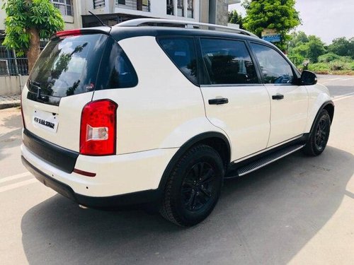 Mahindra Ssangyong Rexton RX7 2013 AT in Ahmedabad 