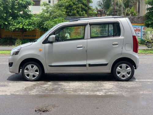 Used 2015 Maruti Suzuki Wagon R MT for sale in Surat