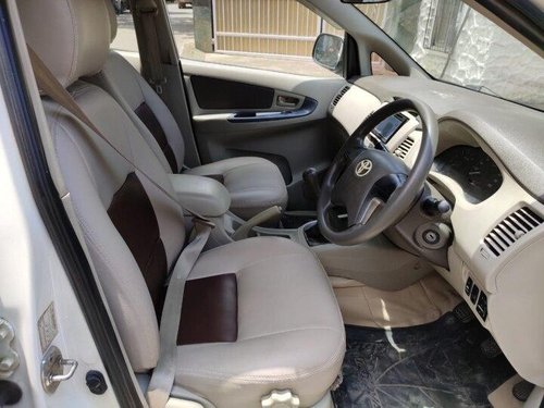 Toyota Innova 2.5 G (Diesel) 8 Seater 2012 MT in Mumbai 