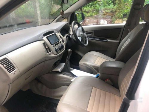 Used Toyota Innova 2014 MT for sale in Kannur 