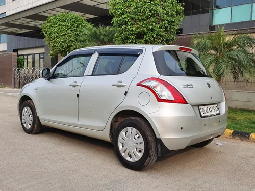 Used 2017 Maruti Suzuki Swift MT for sale in New Delhi