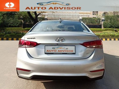Used Hyundai Verna SX 2018 MT for sale in New Delhi
