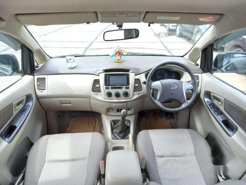 Toyota Innova 2.5 G 8 STR BS-IV, 2012, MT in Mumbai 
