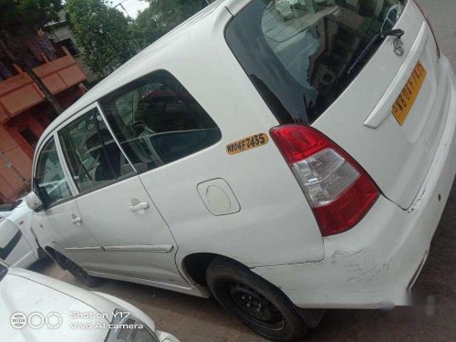 Toyota Innova 2.5 G 7 STR BS-IV, 2013, Diesel MT for sale in Kolkata