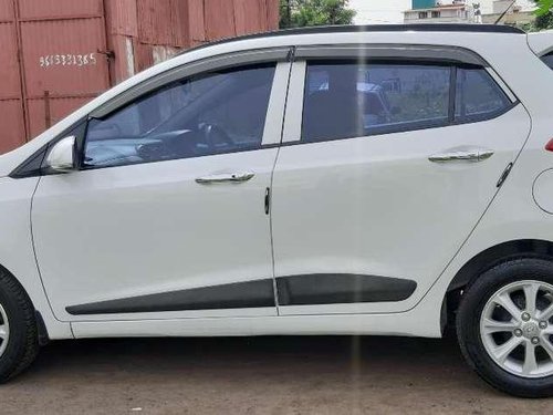 Used 2015 Hyundai Grand i10 Asta MT for sale in Satara