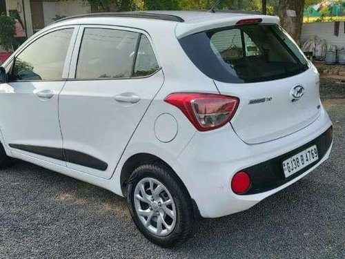 Hyundai Grand i10 2018 MT for sale in Ahmedabad