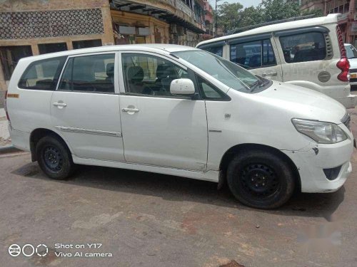 Toyota Innova 2.5 G 7 STR BS-IV, 2013, Diesel MT for sale in Kolkata